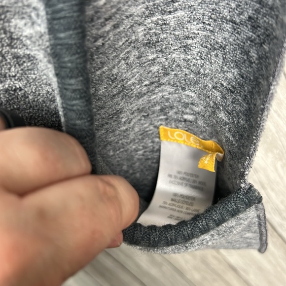 Lole Blue Scarf With Pockets - Picture 5 of 7